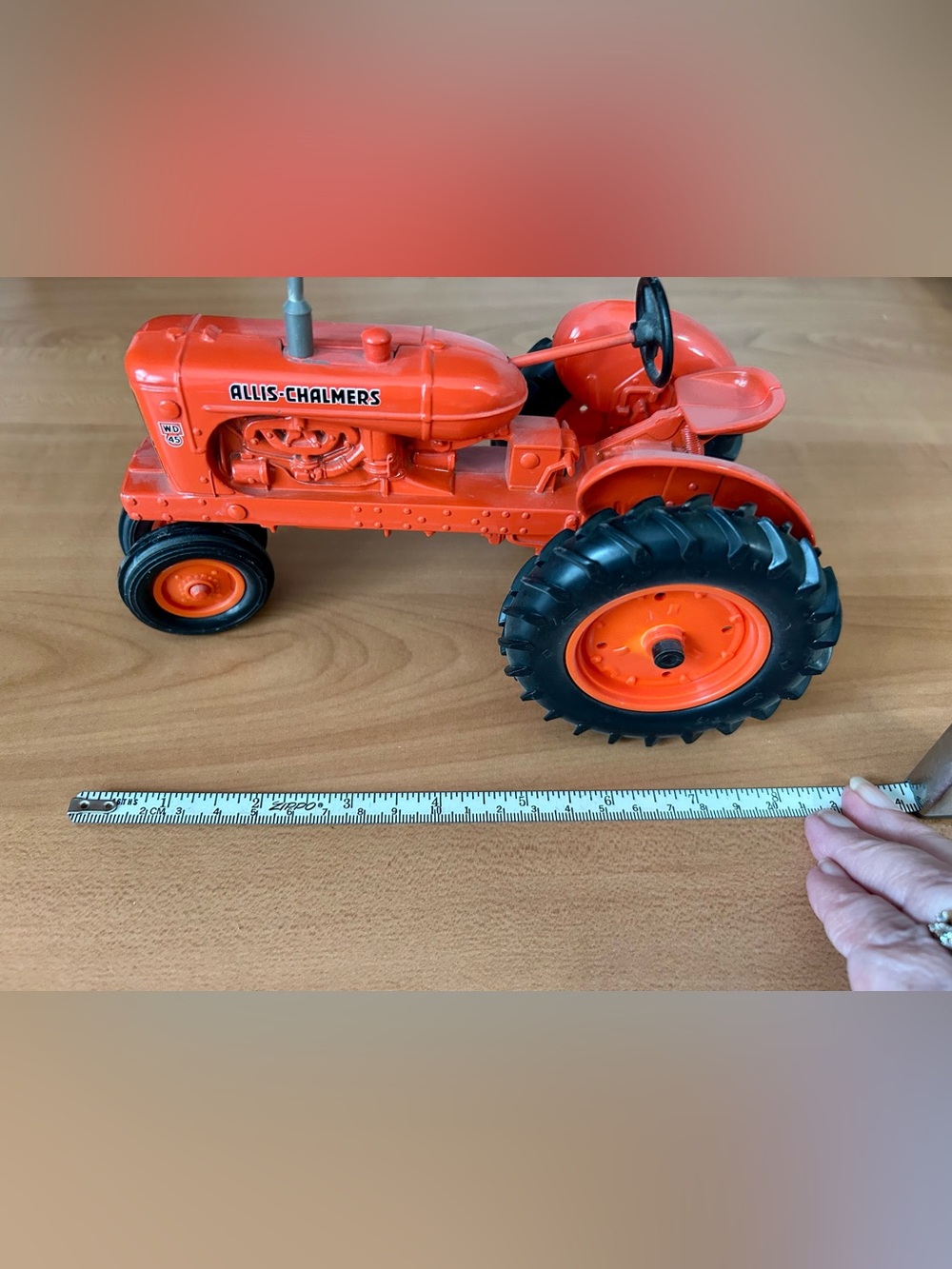 Vintage Allis Chalmers WD 45 Toy Tractor orange/black Ertl - Picture 6 of 7